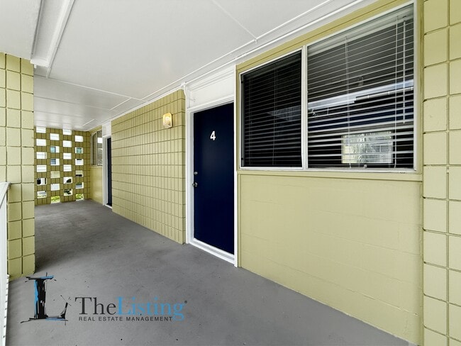 Building Photo - 1301 S Howard Ave