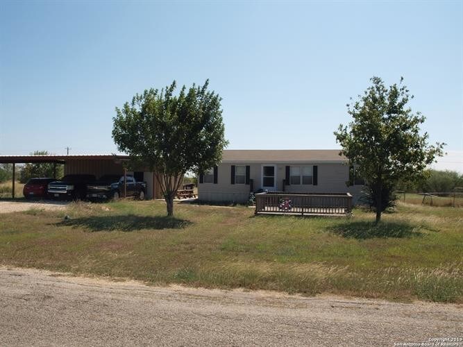 133 Broward Ave, Marion, TX 78124 House Rental in Marion, TX