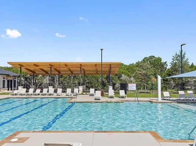 Foto del edificio - 2037 Saddlery St