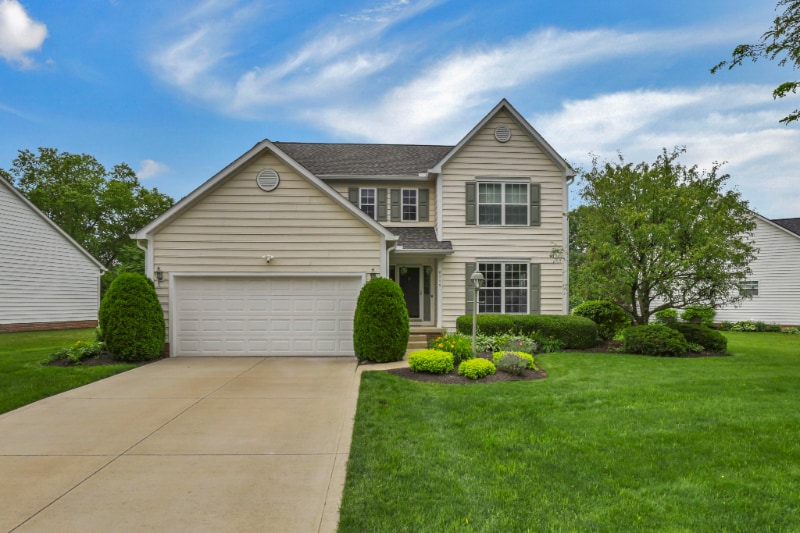 Primary Photo - 6715 Sunningdale Dr