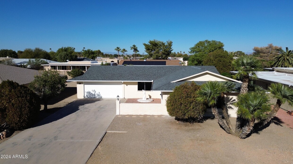 Primary Photo - 10210 W Burns Dr