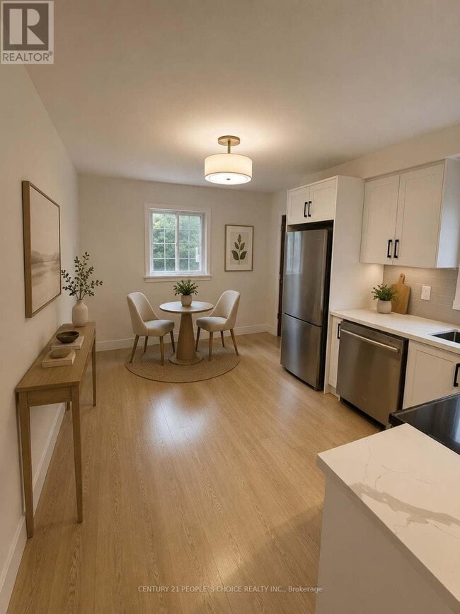 Building Photo - 29 Dellbrook Crescent