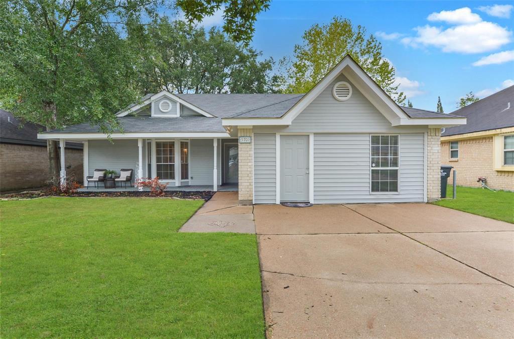 Foto principal - 5701 Village Arbour Dr