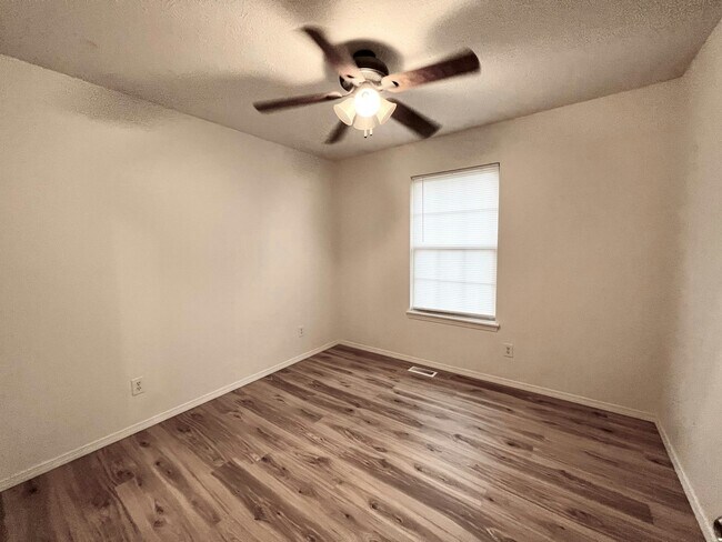 Foto del edificio - 1018 N 25th St