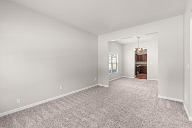 Building Photo - 3013 Spring Creek Dr