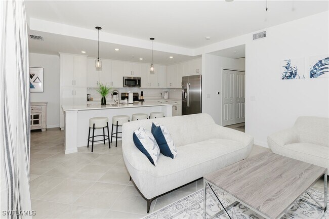 Foto del edificio - 5583 Double Eagle Cir