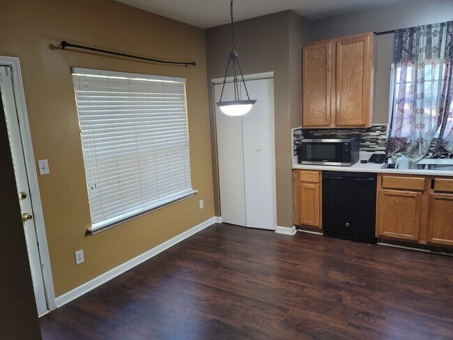 Foto del edificio - 1906 Oakbluff Dr