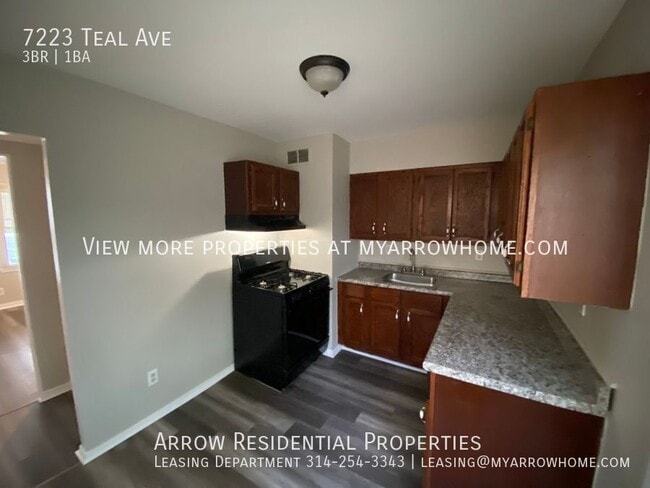 Building Photo - Updated Three Bedroom Move In Ready Home!