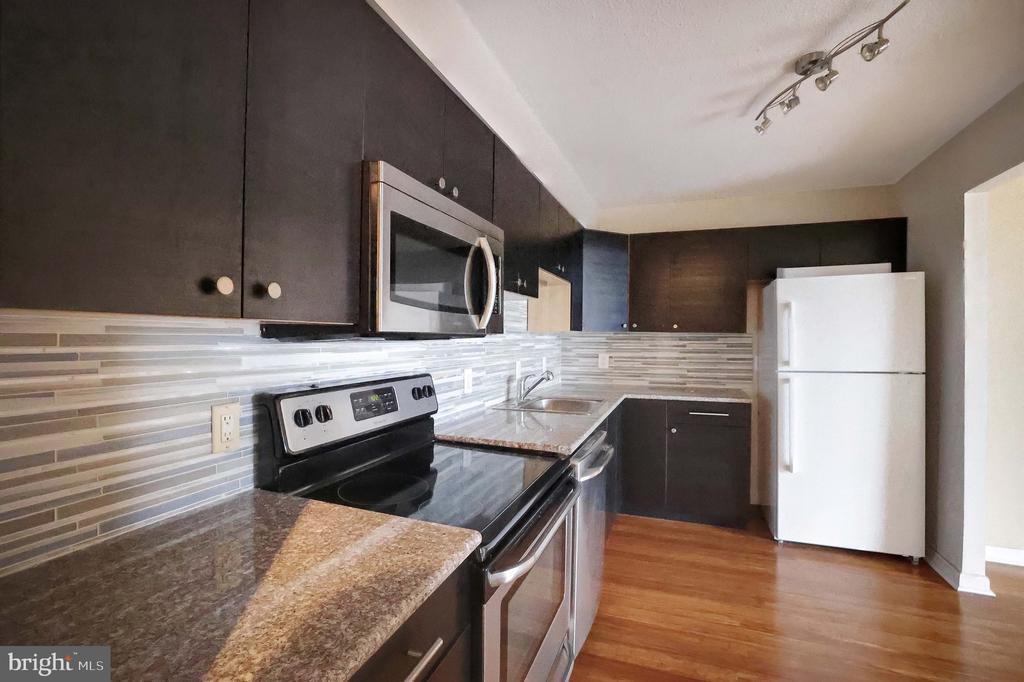 Foto principal - 2141 P St NW