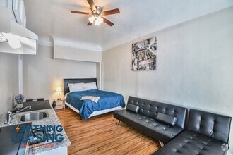 Building Photo - 723 S Alvarado St