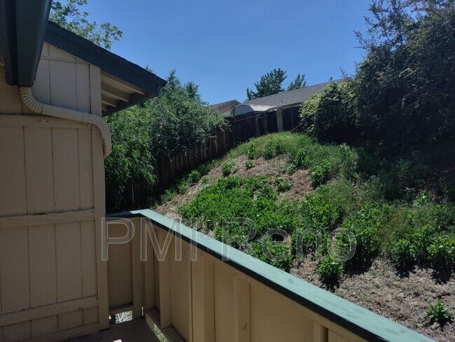 Foto del edificio - 3928 Clear Acre Ln