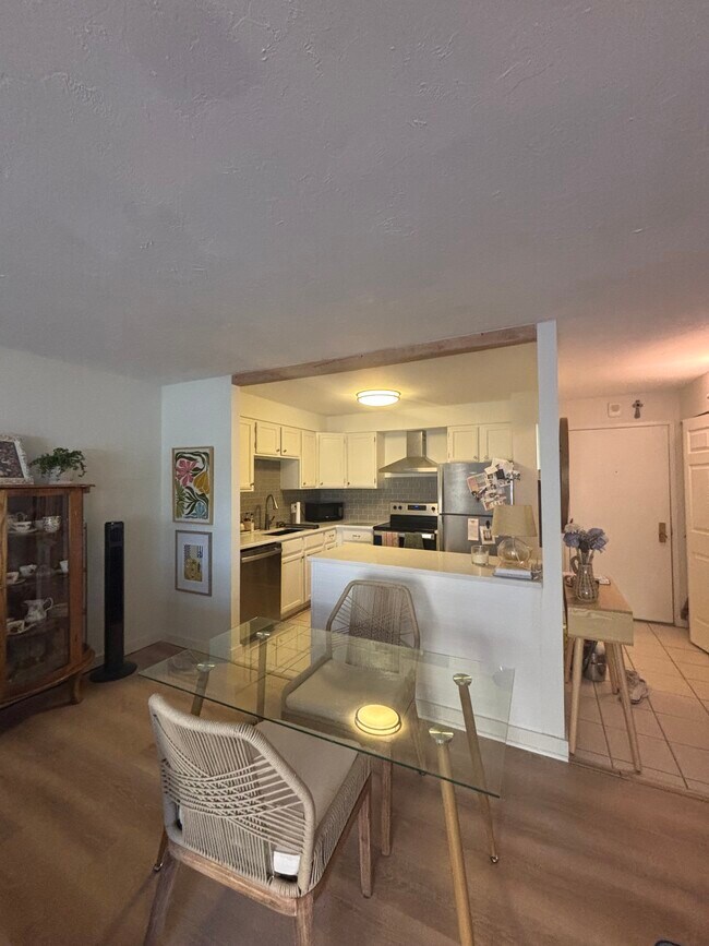 Foto del edificio - 12500 Edgewater Dr