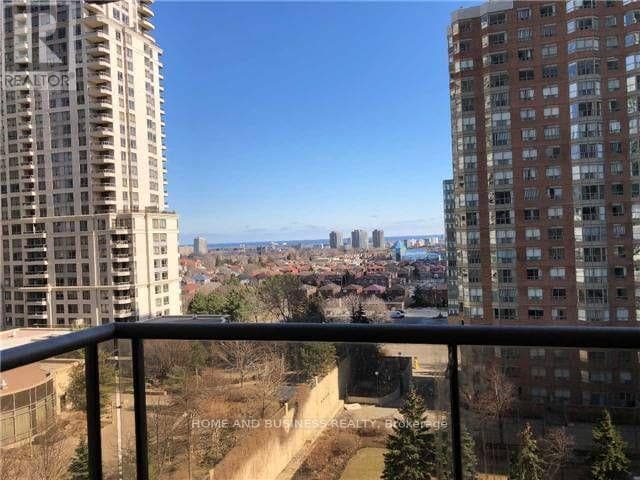 Building Photo - 310 Burnhamthorpe Rd W