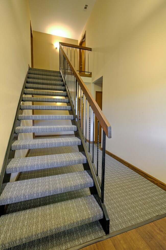 Foto del edificio - 741 Acorn Ct