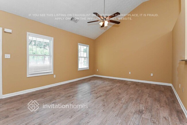 Foto del edificio - 552 Bridgeport Pl