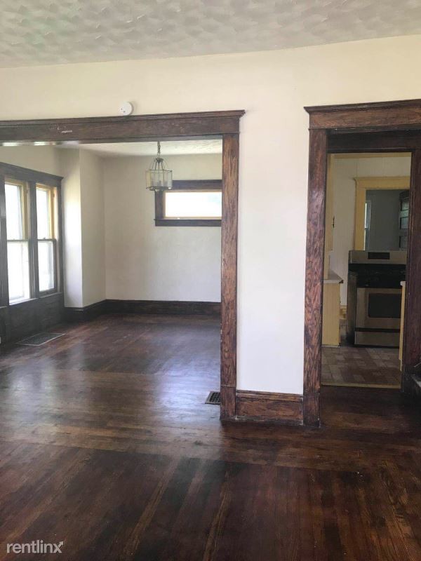 Building Photo - 5 br, 2 bath House - 234 falconer st