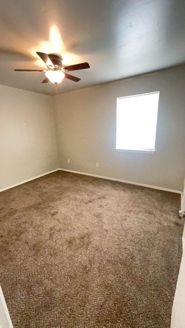 Foto del edificio - 216 Versailles Ave