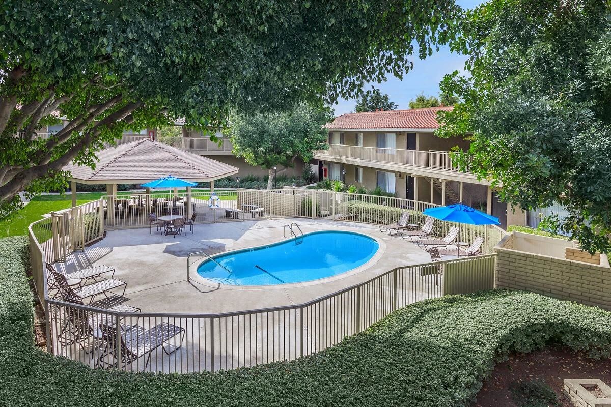 Camino Pueblo and El Rancho Apartment Homes Rentals Placentia, CA