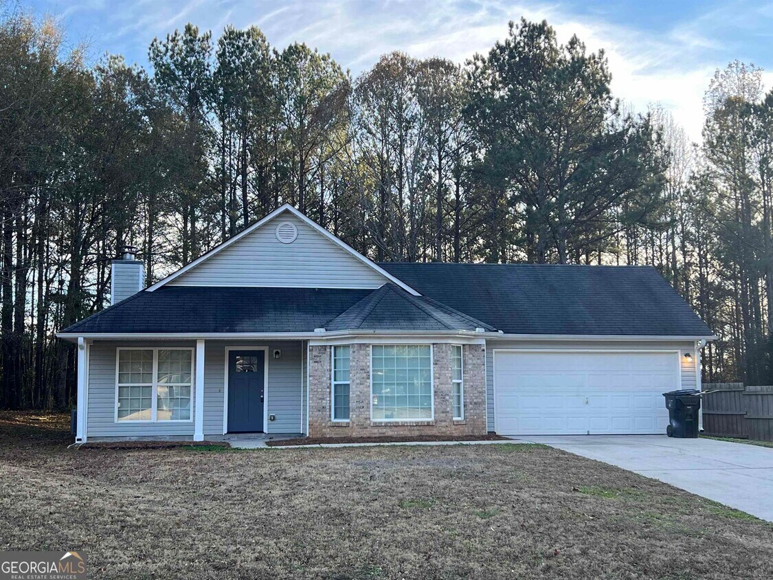 17 Carey Ct, Grantville, GA 30220 House Rental in Grantville, GA
