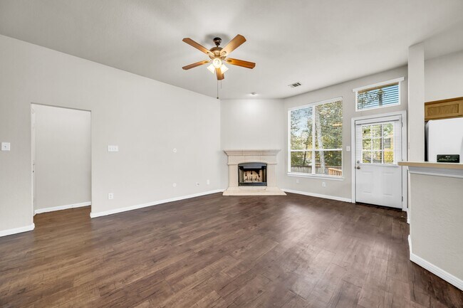 Building Photo - 256 Indian Falls S