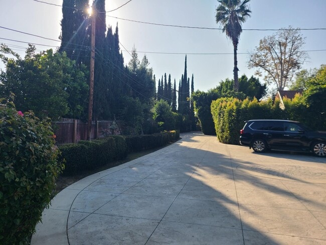 Foto del edificio - 1720 S Baldwin Ave