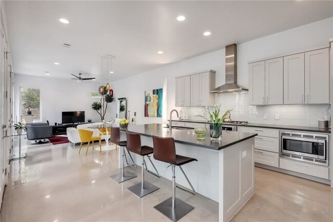 Foto del edificio - 708 W Milton St