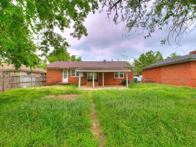 Photo - 1614 Sw 41st Street House