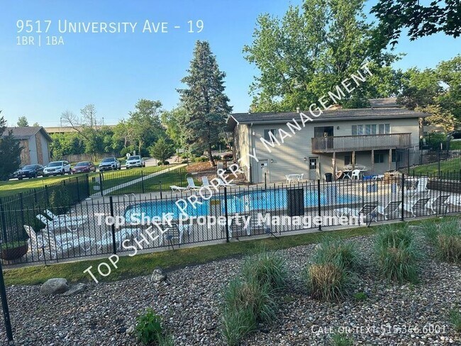 Foto del edificio - 9517 University Ave