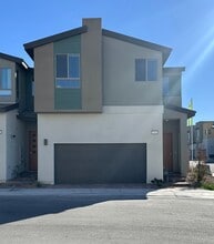 Building Photo - 3363 Via Tizzoni St