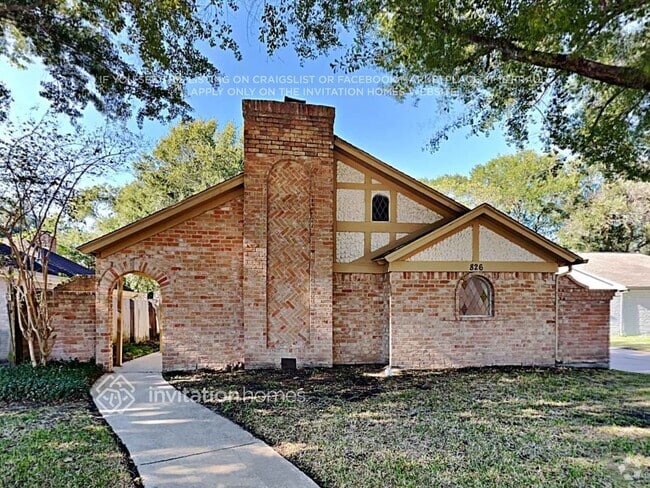 Building Photo - 826 Hidden Canyon Rd