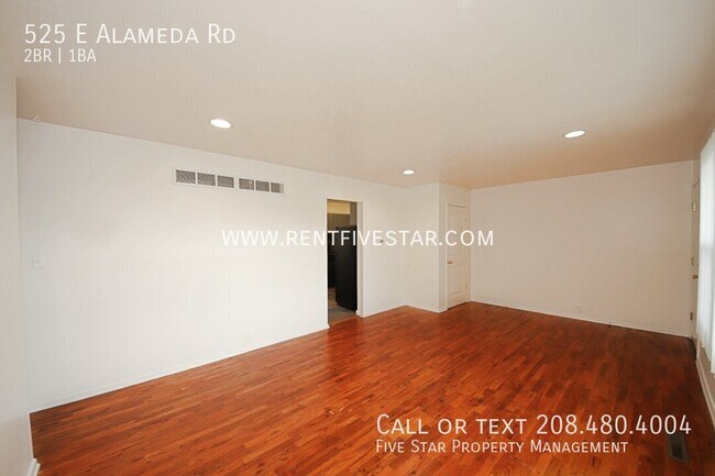 Building Photo - 525 E Alameda Rd