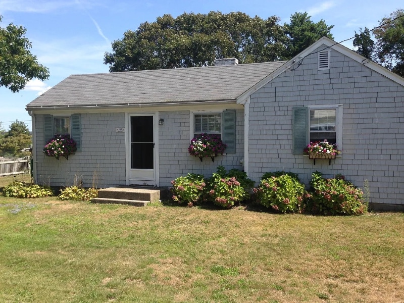 Primary Photo - 168 Leeward Rd
