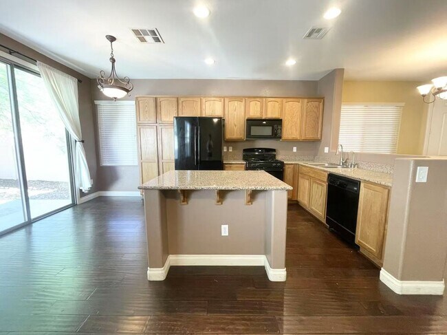 Foto del edificio - Beautiful 2-story single family home.