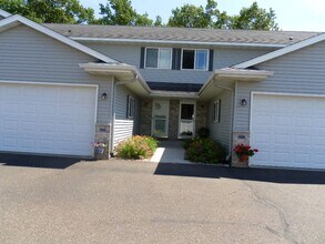 Building Photo - 3566-3572 E Meadows Pl