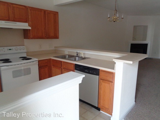 Foto del edificio - 2 br, 2.5 bath House - 1054 Phil O'Neil Drive