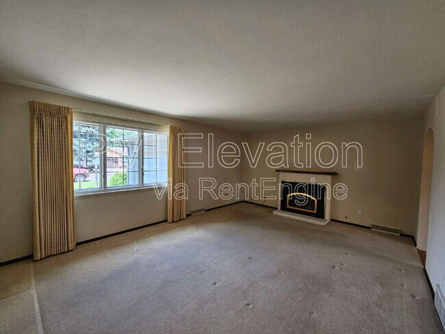 Foto del edificio - 250 E Graves Ave