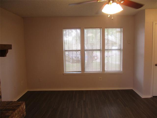 Foto del edificio - 1843 Family Cir