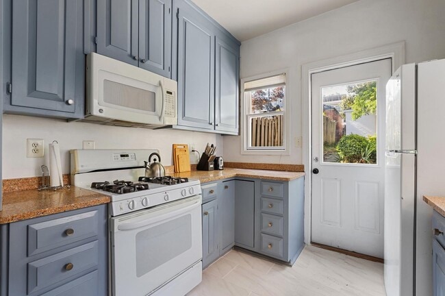 Foto del edificio - 1660 Irving St NW