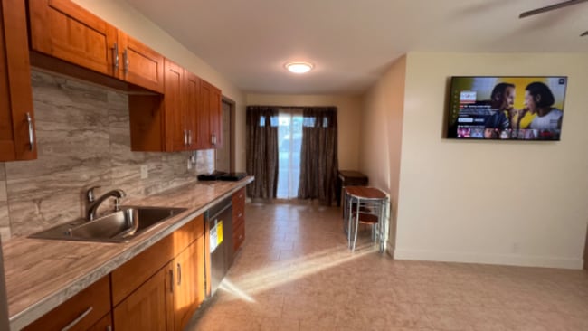 Building Photo - 2770 Pulima Dr