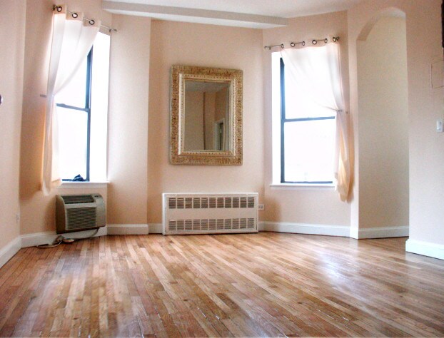 Primary Photo - 55 E 93rd St