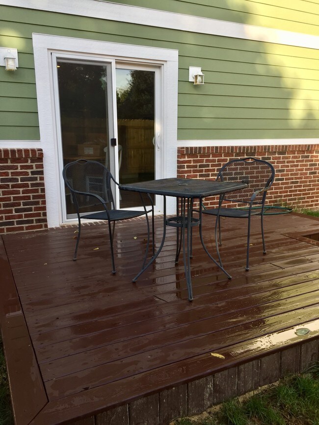 Foto del edificio - 357 Parkview Pl