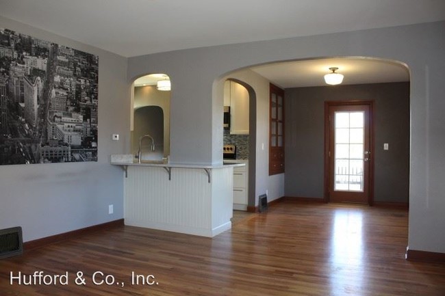Building Photo - 2 br, 2 bath House - 7601 Robinson Way