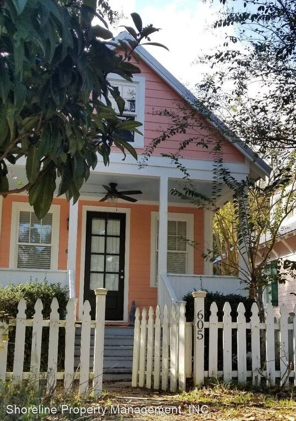 Primary Photo - 2 br, 1 bath House - 605 Cottage Square Lane
