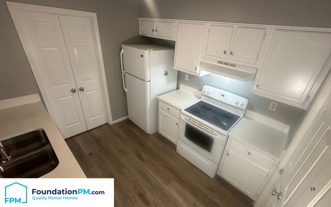 Foto del edificio - 5806 Grassy Valley Dr