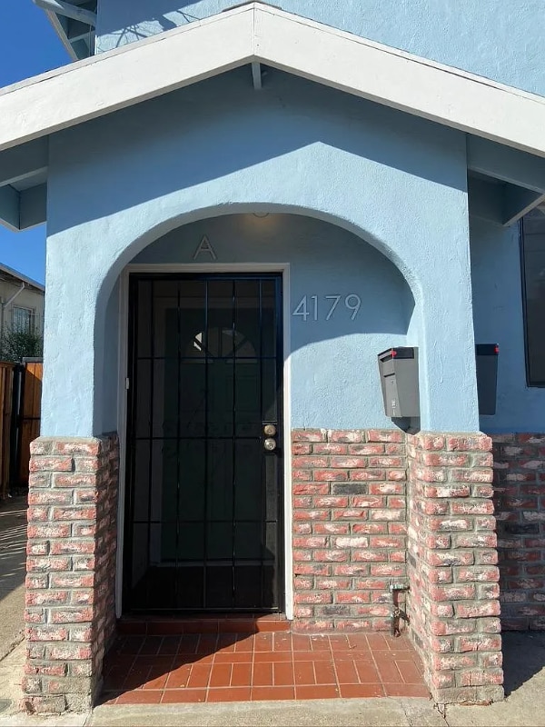 Building Photo - 4179 Shafter Ave