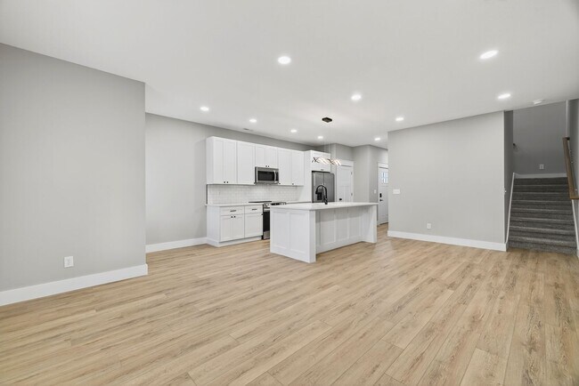 Building Photo - *August 2025* - Brand New 4 Bed, 4 Bath Townhome!