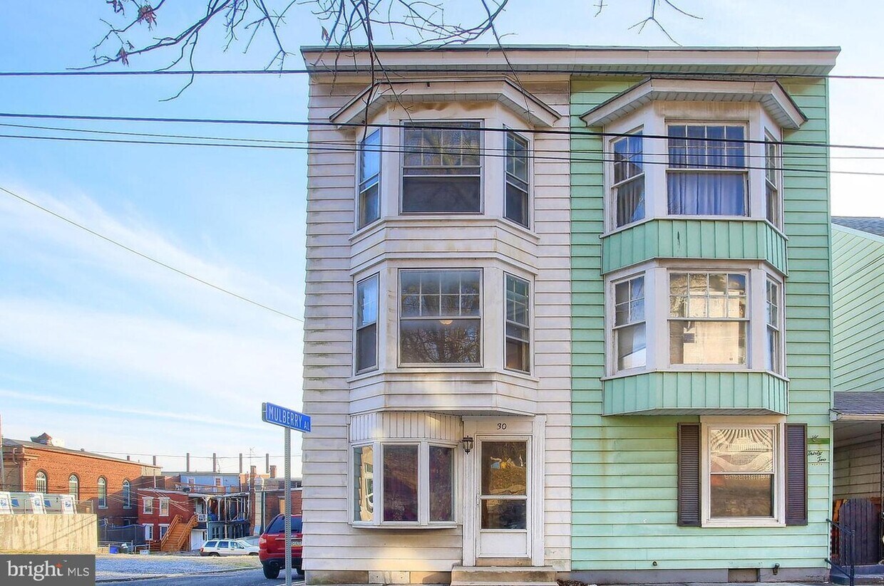 Primary Photo - 30 N 2nd St