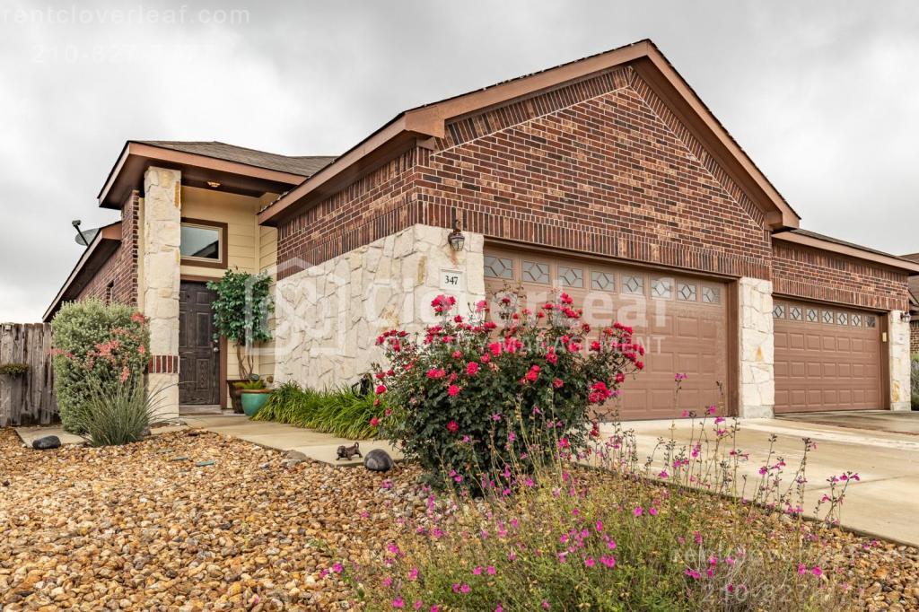 347 Creekside Curve House for Rent in New Braunfels, TX