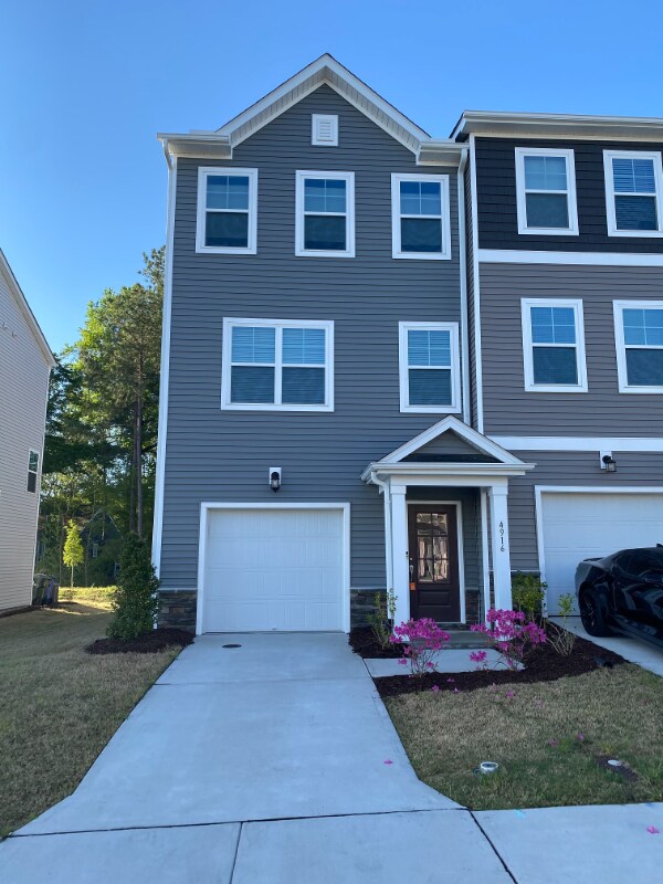Foto principal - 4916 Southern Magnolia Dr