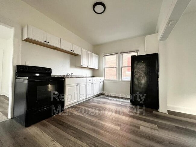 Building Photo - 1112 Gilsey Ave